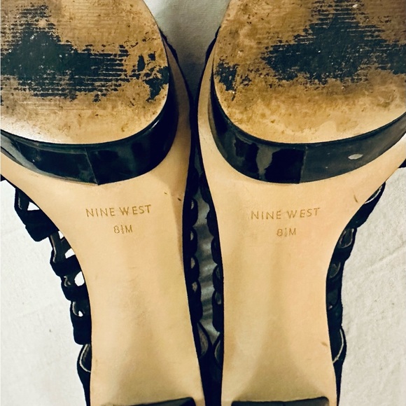 Nine West 8.5 Black Strappy Heels Cutout - Picture 5 of 6